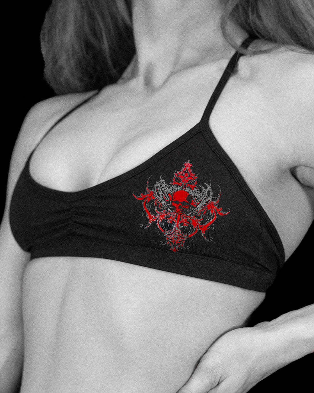 Women's Scoop Neck Sports Bra with Thin Straps