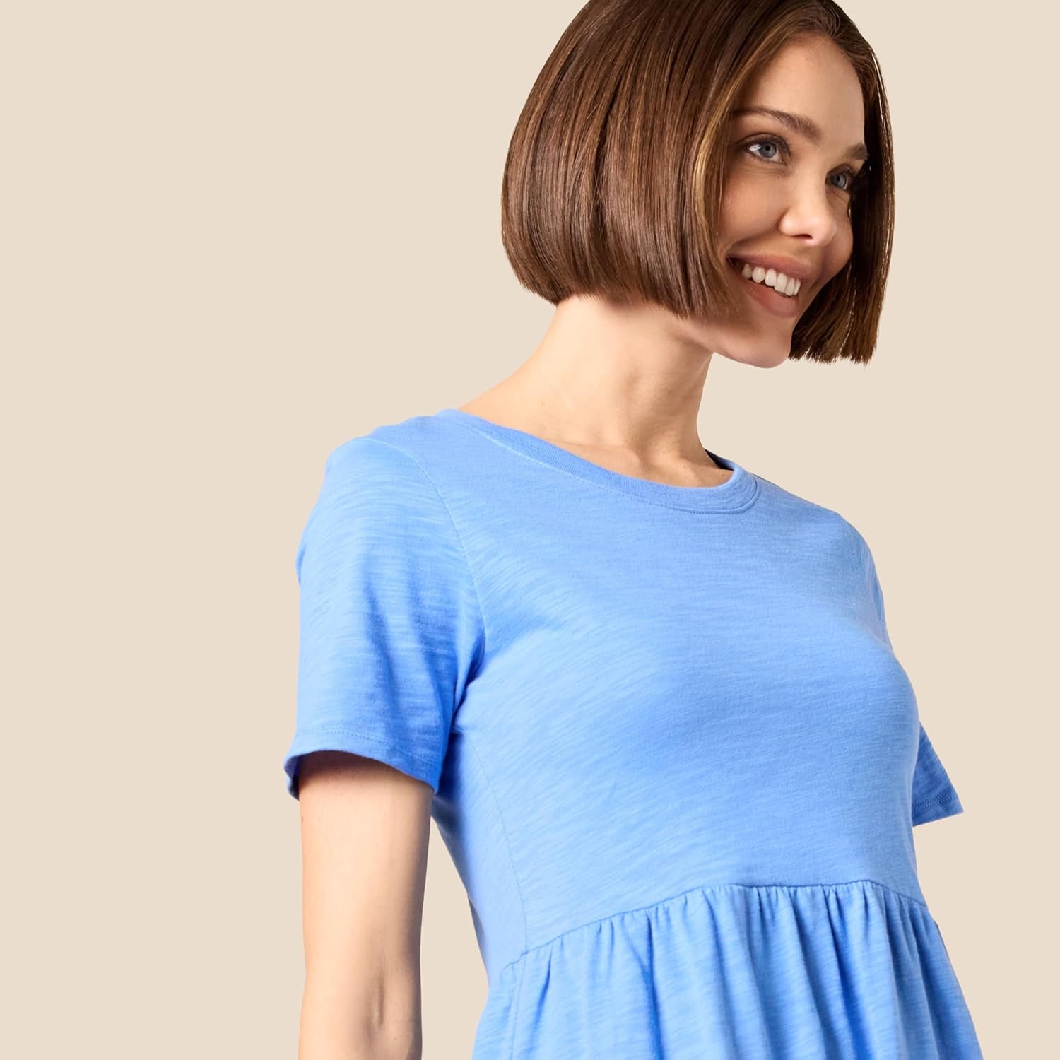Chic Women's Short-Sleeve Tiered Dress - Perfect for Every Occasion!