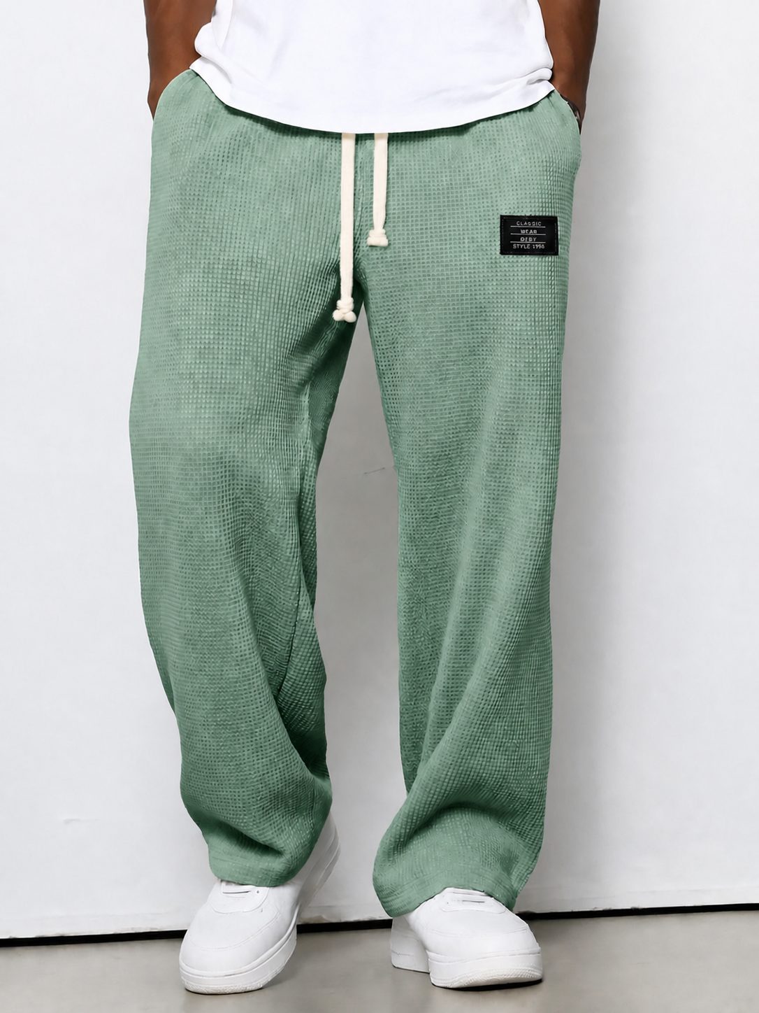 Men's Textured Knit Straight Leg Joggers with Drawstring Waist and Side Pockets