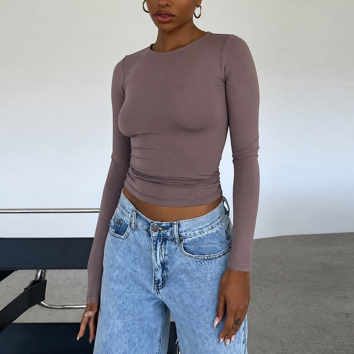 Women's Ruched Slim Fit Cropped Long Sleeve Round Neck Top