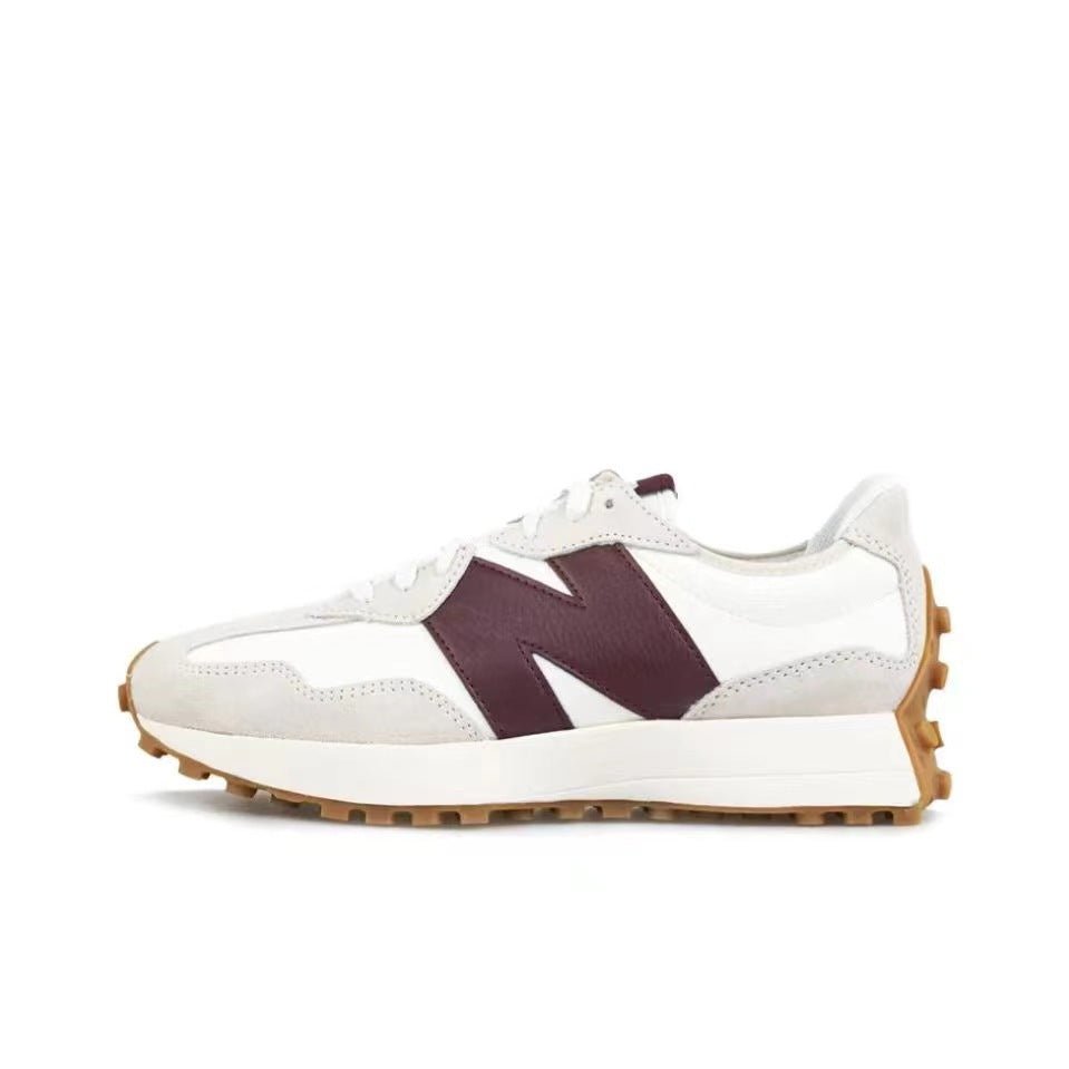 Men's Low Cut Sneakers with Lace Up Closure and Lugged Outsoles