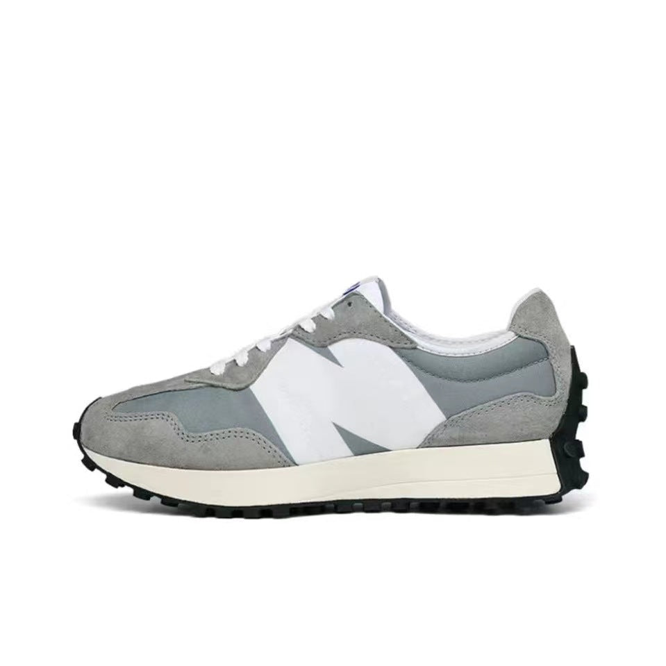 Men's Low Cut Sneakers with Lace Up Closure and Lugged Outsoles
