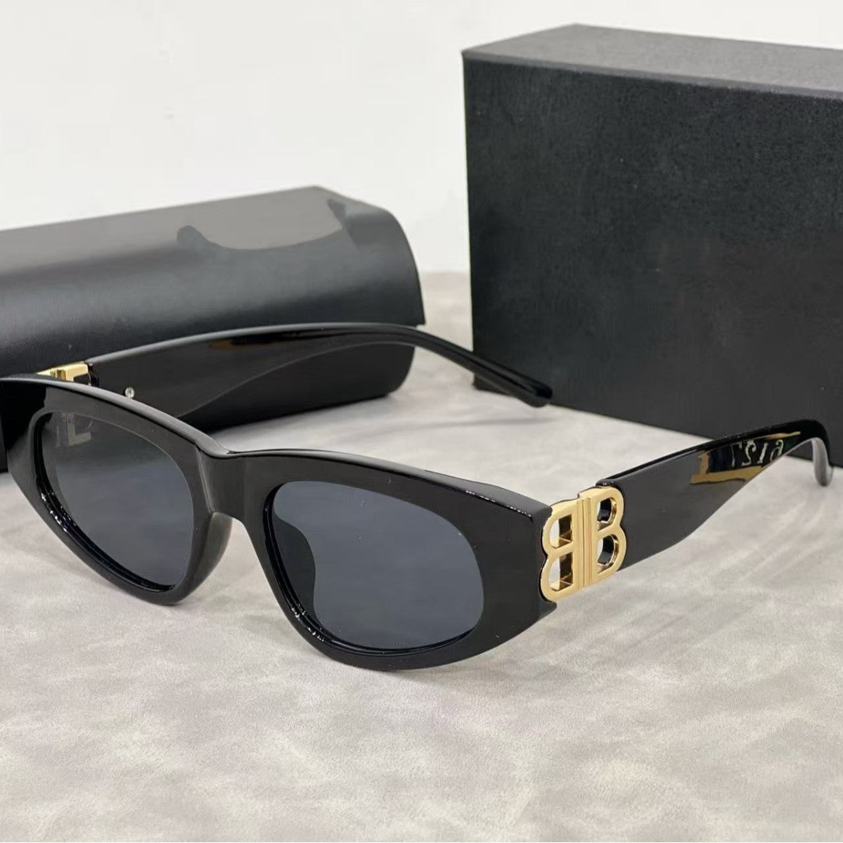 Large Cat Eye Sunglasses with UV Protection