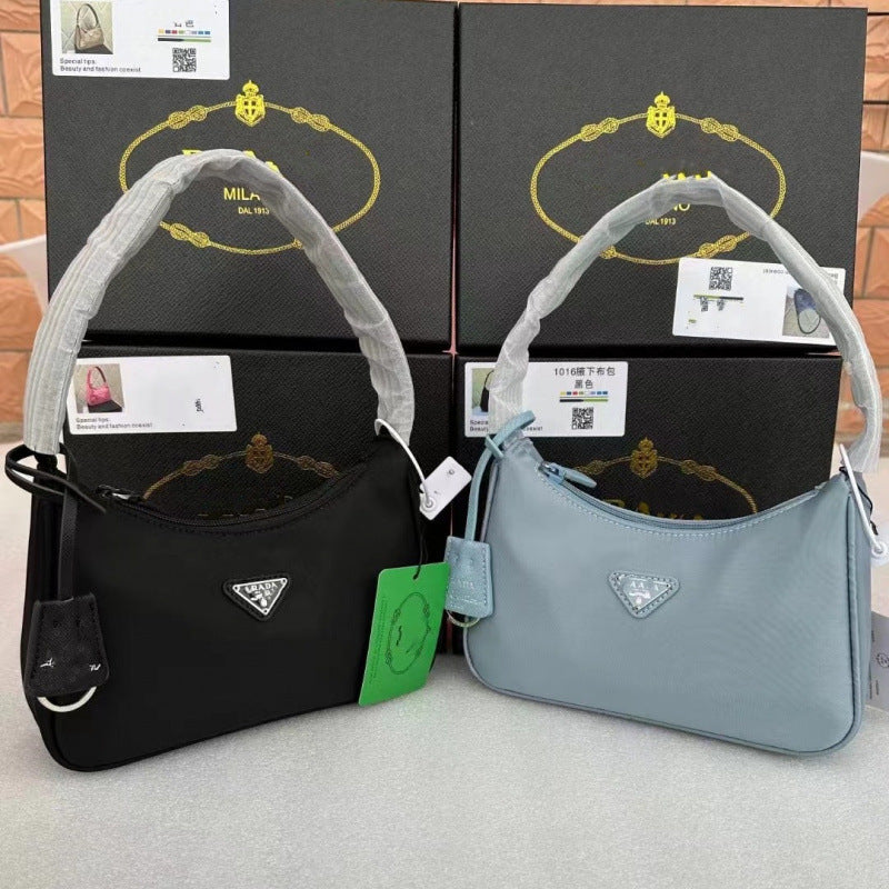 Baguette Bag Waterproof Design Premium Handbag For Women With Sleek Silhouette And Timeless Appeal