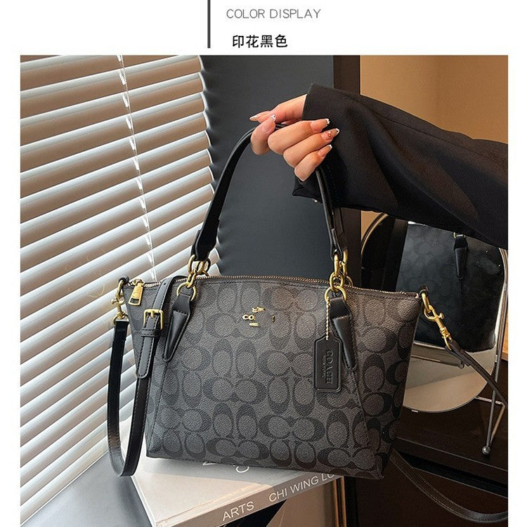 Premium Dumpling Bag For Women With Convertible One Shoulder Crossbody Design For Everyday Elegance