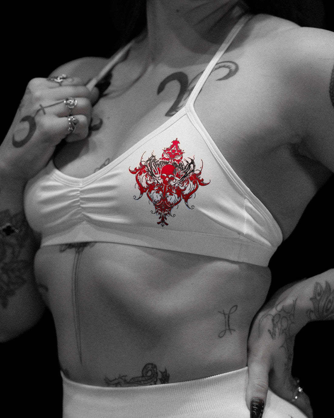 Women's Scoop Neck Sports Bra with Thin Straps