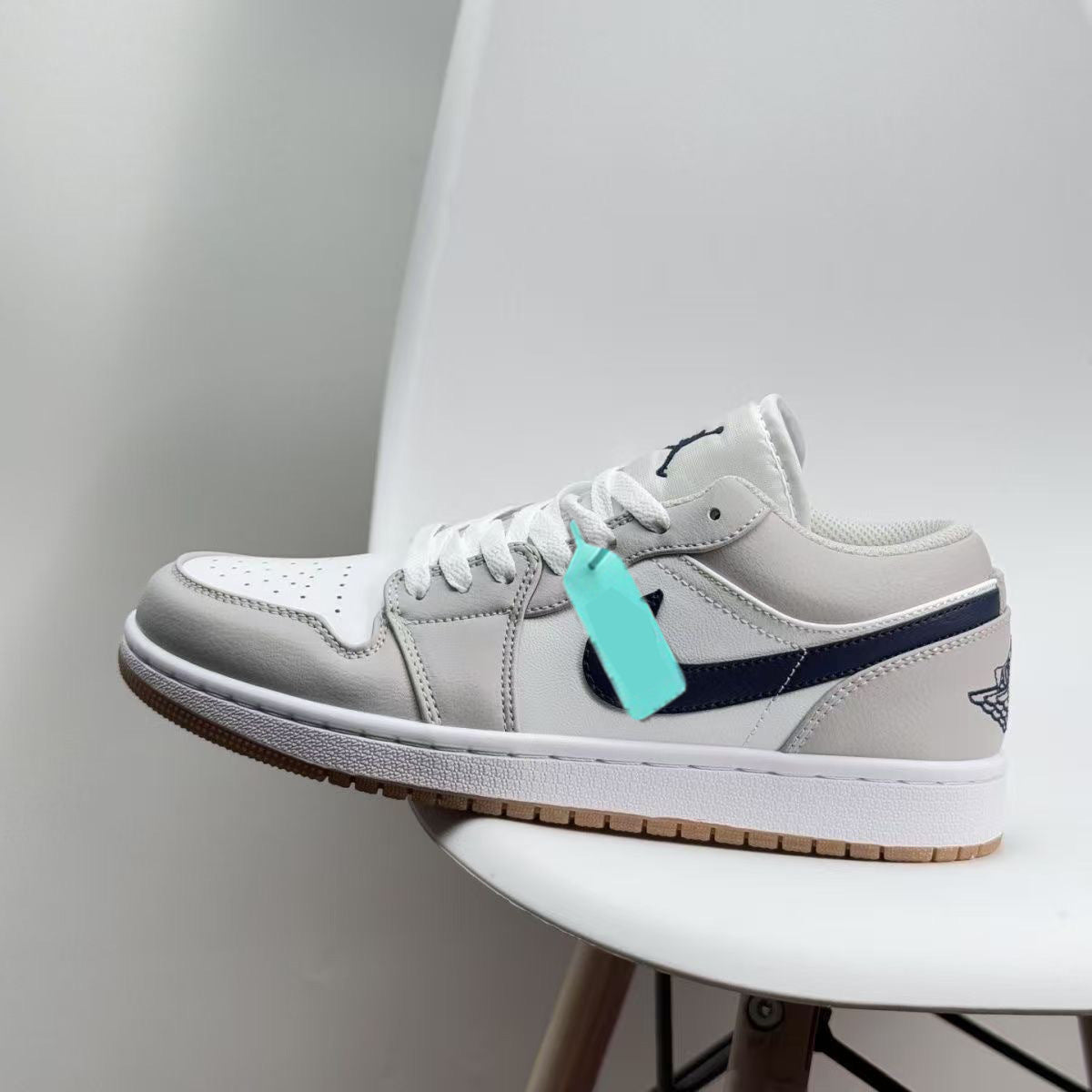 Apex Court Sneakers For Men And Women, Low Profile Athletic Footwear With Timeless Sophistication