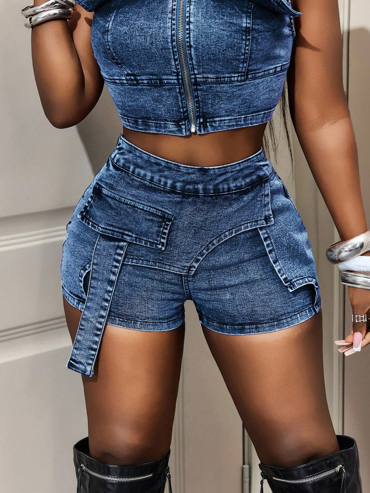 Women's High-Waist Stretch Denim Cargo Shorts with Flap Pockets and Side Straps