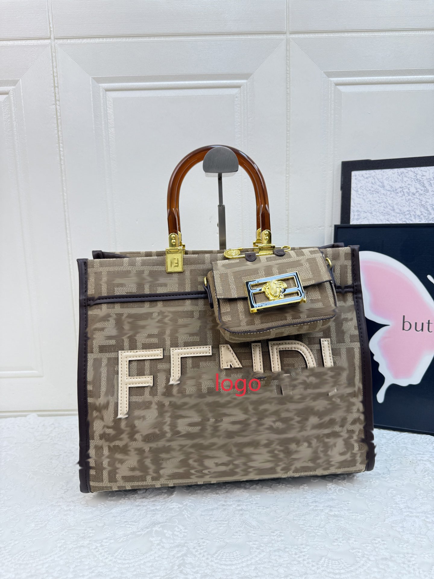 Geometric Shoulder Tote With Large Capacity For Everyday Luxury And Modern Sophistication