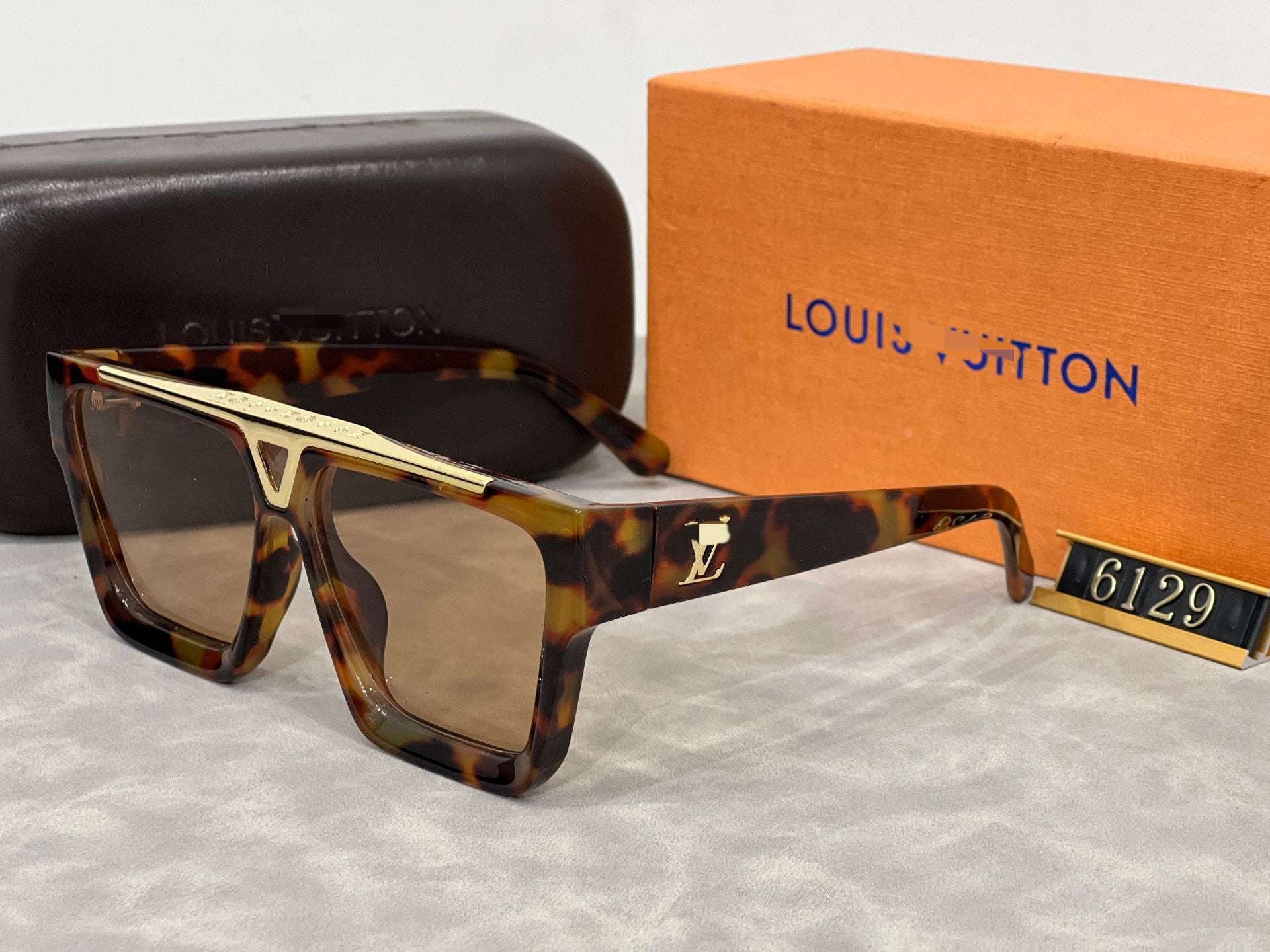 Vantage Square Sunglasses UV400 Shield