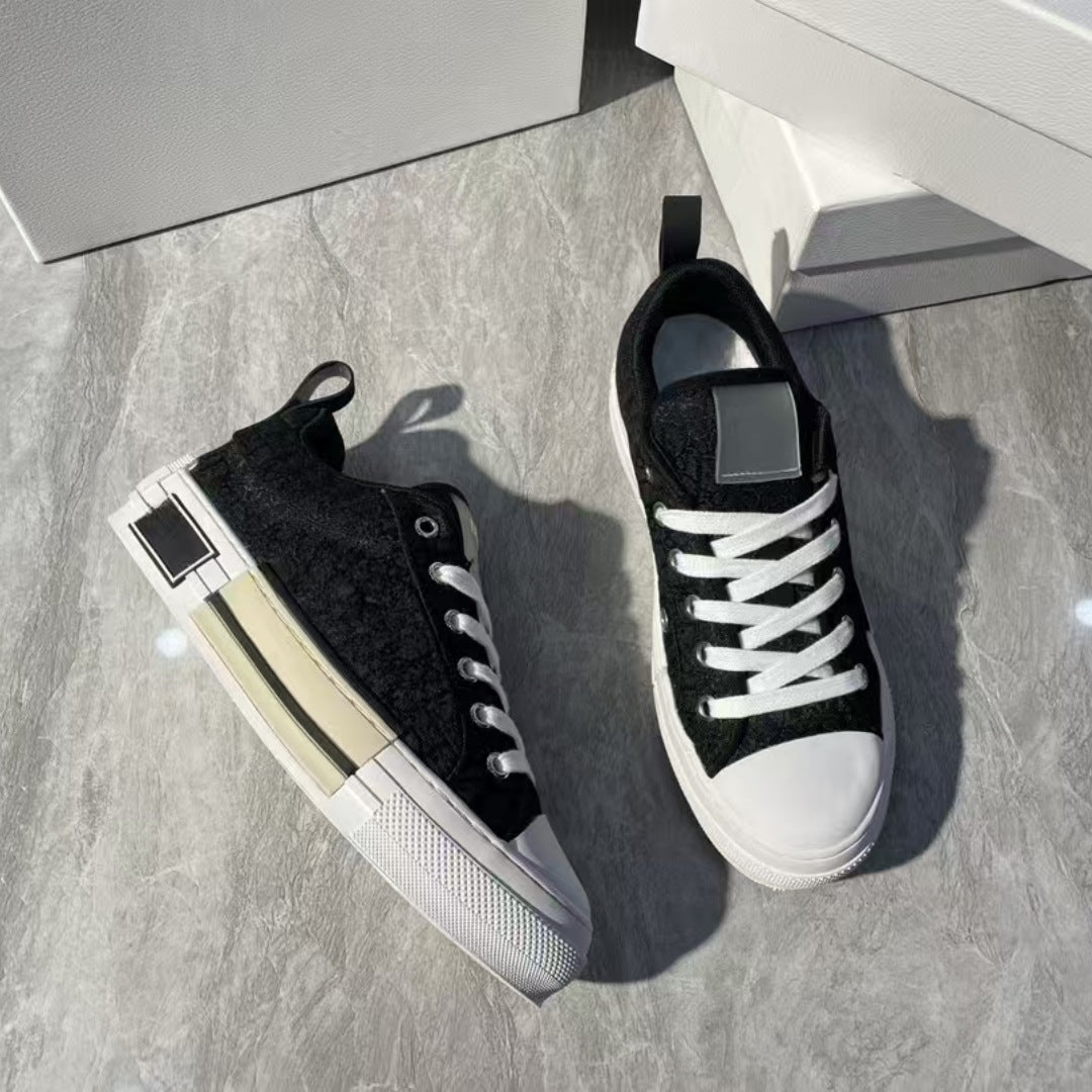 2025 spring new Internet celebrity with the same couple model giant foot length versatile letter embroidery platform shoes canvas shoes