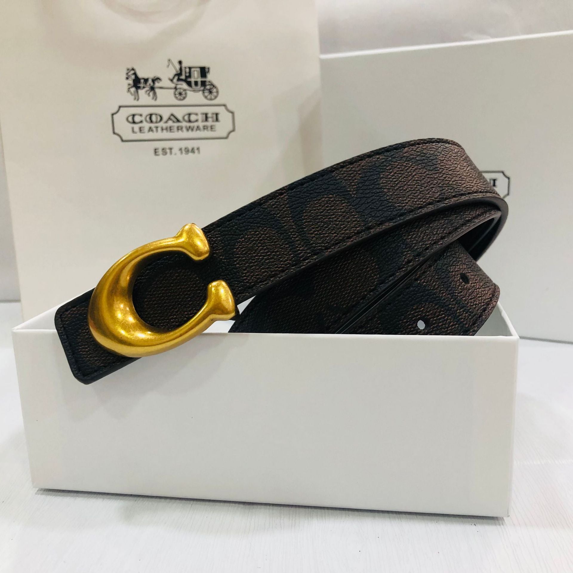 Women's Belt With Tailored Silhouette For Modern Versatility And Elevated Wardrobe Flair