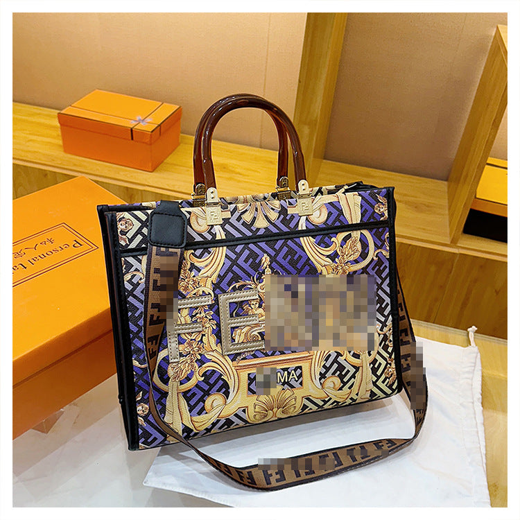 Premium Handheld Tote Bag With Bold Fashion Print For Women And Light Luxury Crossbody Strap