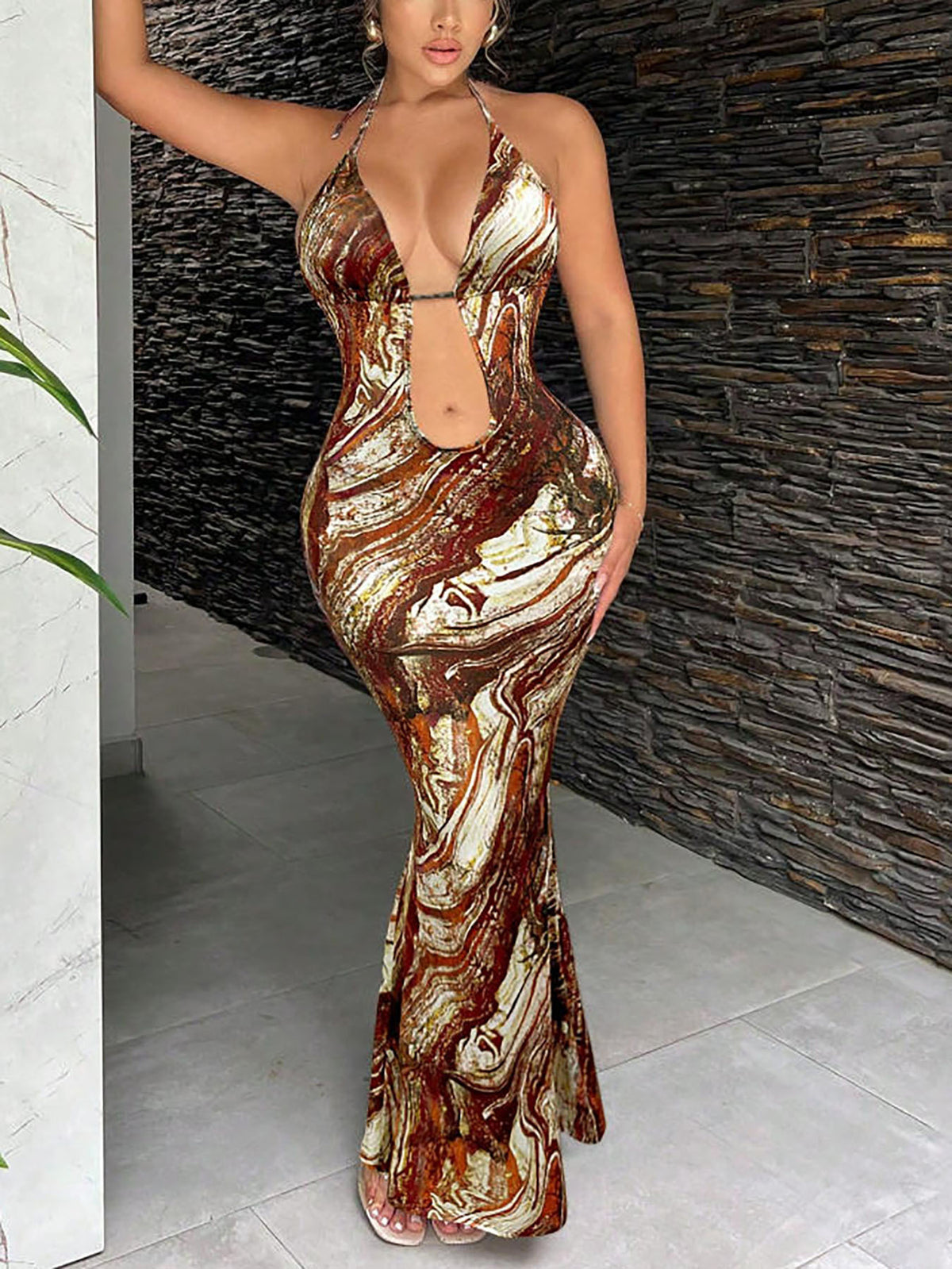 Women's Halter Neck Backless Cutout Maxi Dress with Tie-Back and Abstract Print