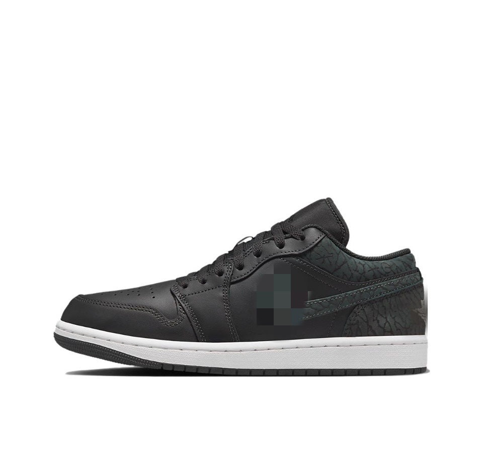 AeroCore Urban Low Top Sneaker