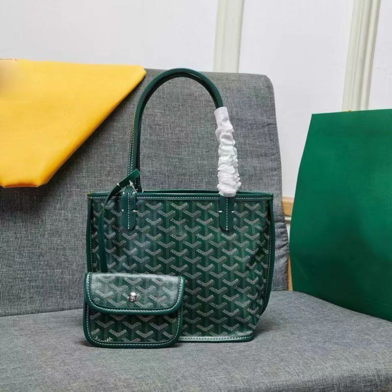 Luxe Geometric Patterned Tote Bag Mini Pouch Set
