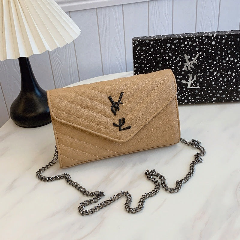 Apex Square Envelope Bag With Chain