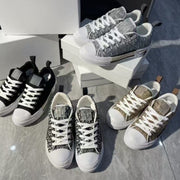 2025 spring new Internet celebrity with the same couple model giant foot length versatile letter embroidery platform shoes canvas shoes