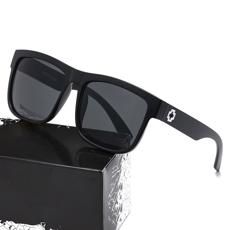 Iconic Edge Square Sunglasses Bold Full Frame Silhouette For Everyday Power And Confidence