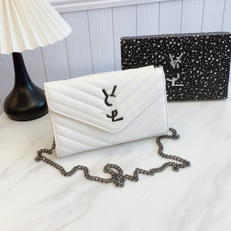 Apex Square Envelope Bag With Chain
