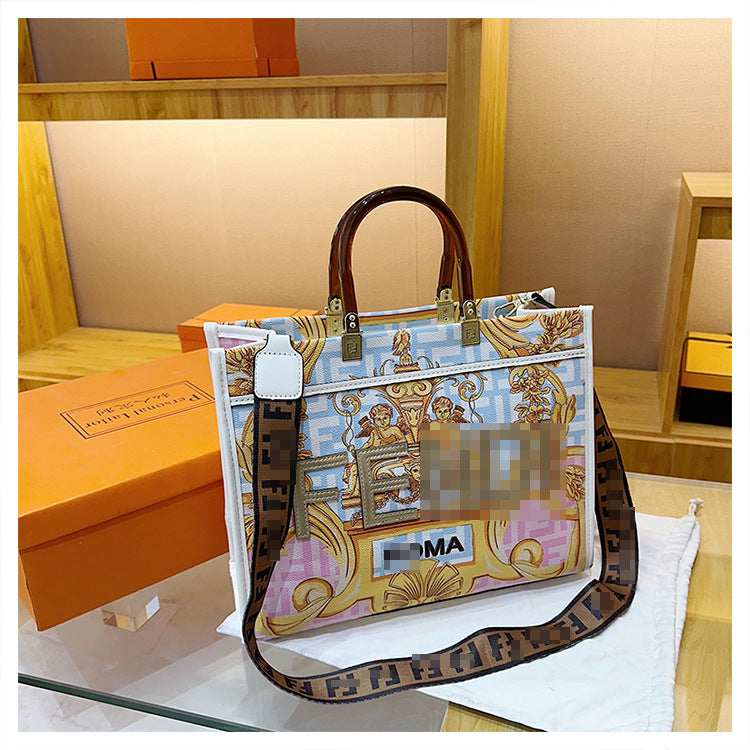 Premium Handheld Tote Bag With Bold Fashion Print For Women And Light Luxury Crossbody Strap
