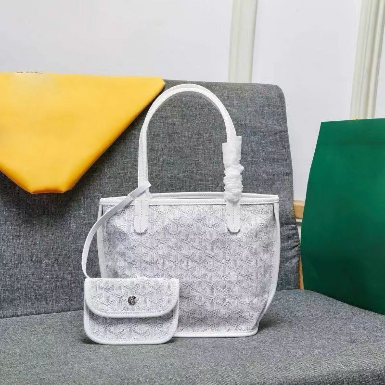 Luxe Geometric Patterned Tote Bag Mini Pouch Set