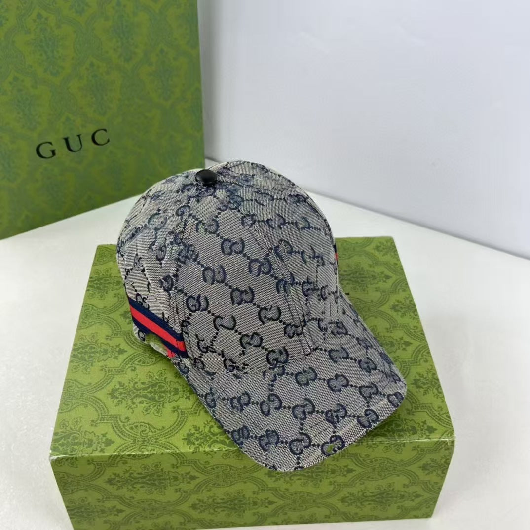 Patterned Baseball Cap with Structured Curved Brim and Contrast Stripe