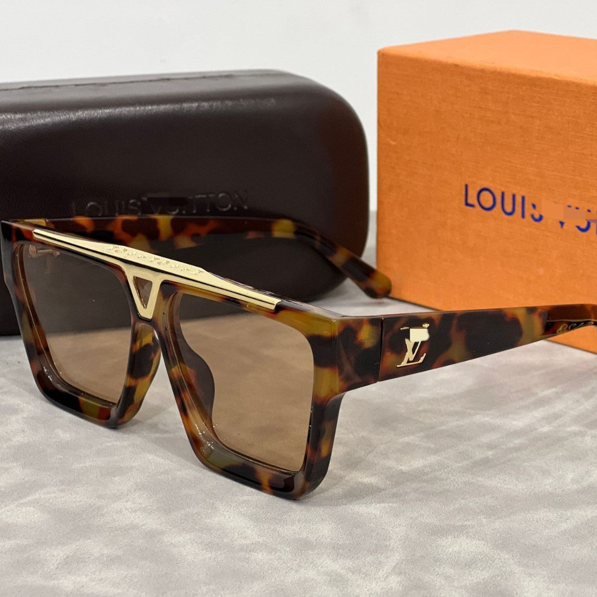 Vantage Square Sunglasses UV400 Shield