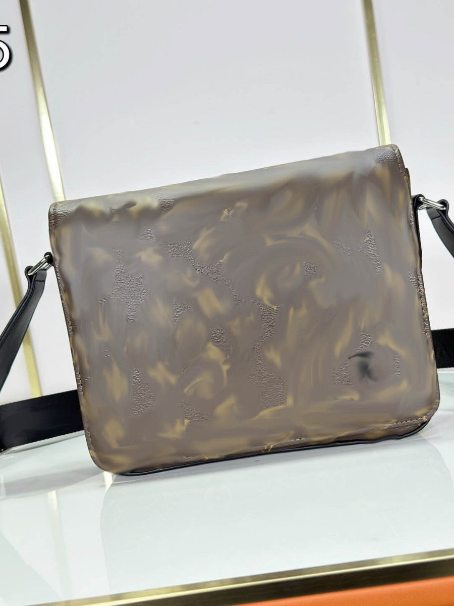 [Guangzhou Factory Direct Sale] Best-selling Donkey Family bags, new high-quality direct-label men's bags, cross-border supply exclusive