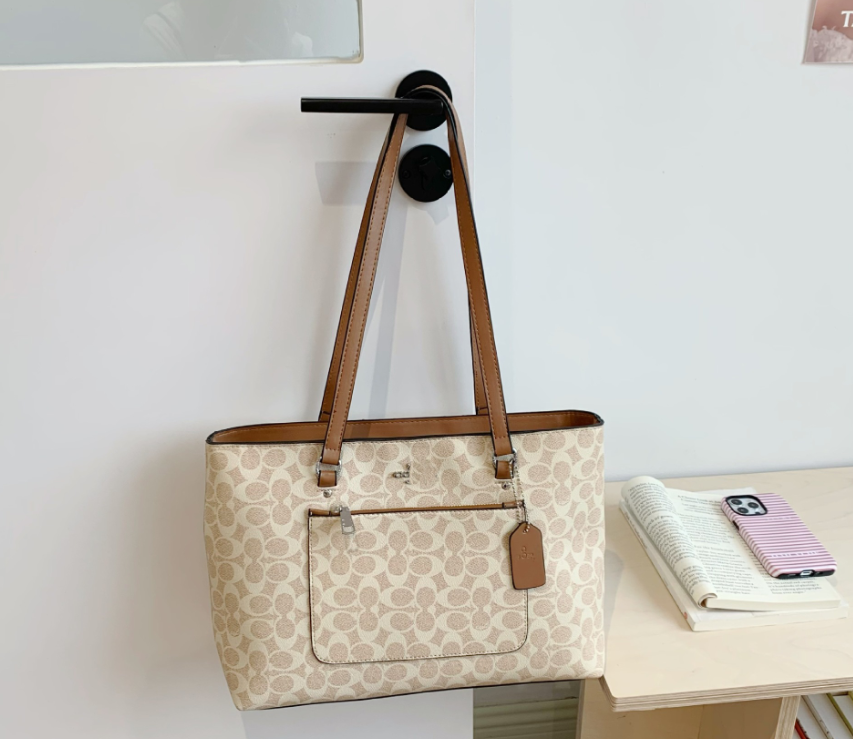 Urban Grace Tote For Everyday City Commute