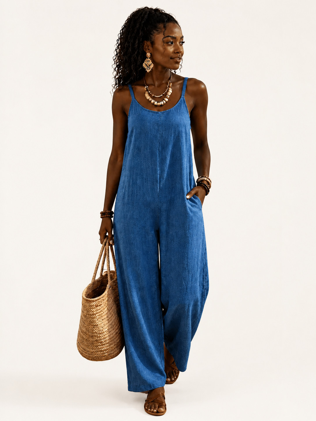Women's Scoop Neck Sleeveless Wide Leg Jumpsuit with Pockets
