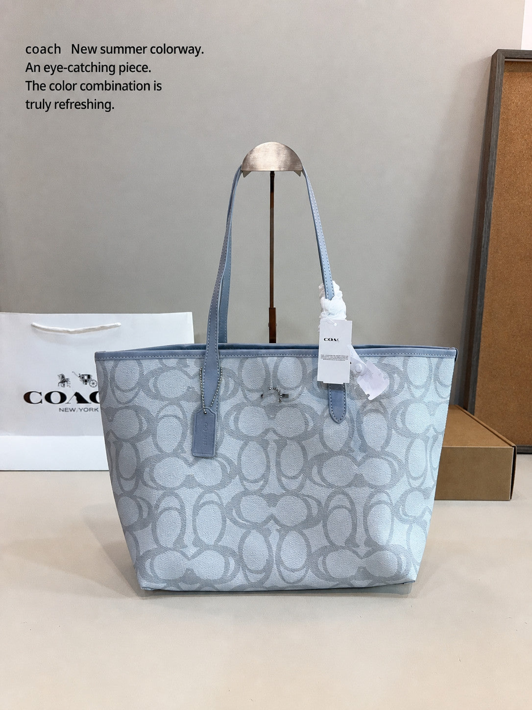 Structured Patterned Tote Bag with Top Handles and Magnetic Closure