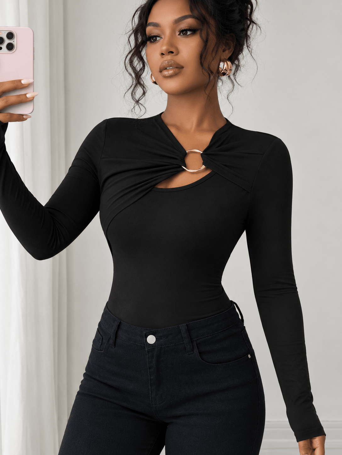 Women's Long Sleeve Ring Cutout Ruched Fitted Top