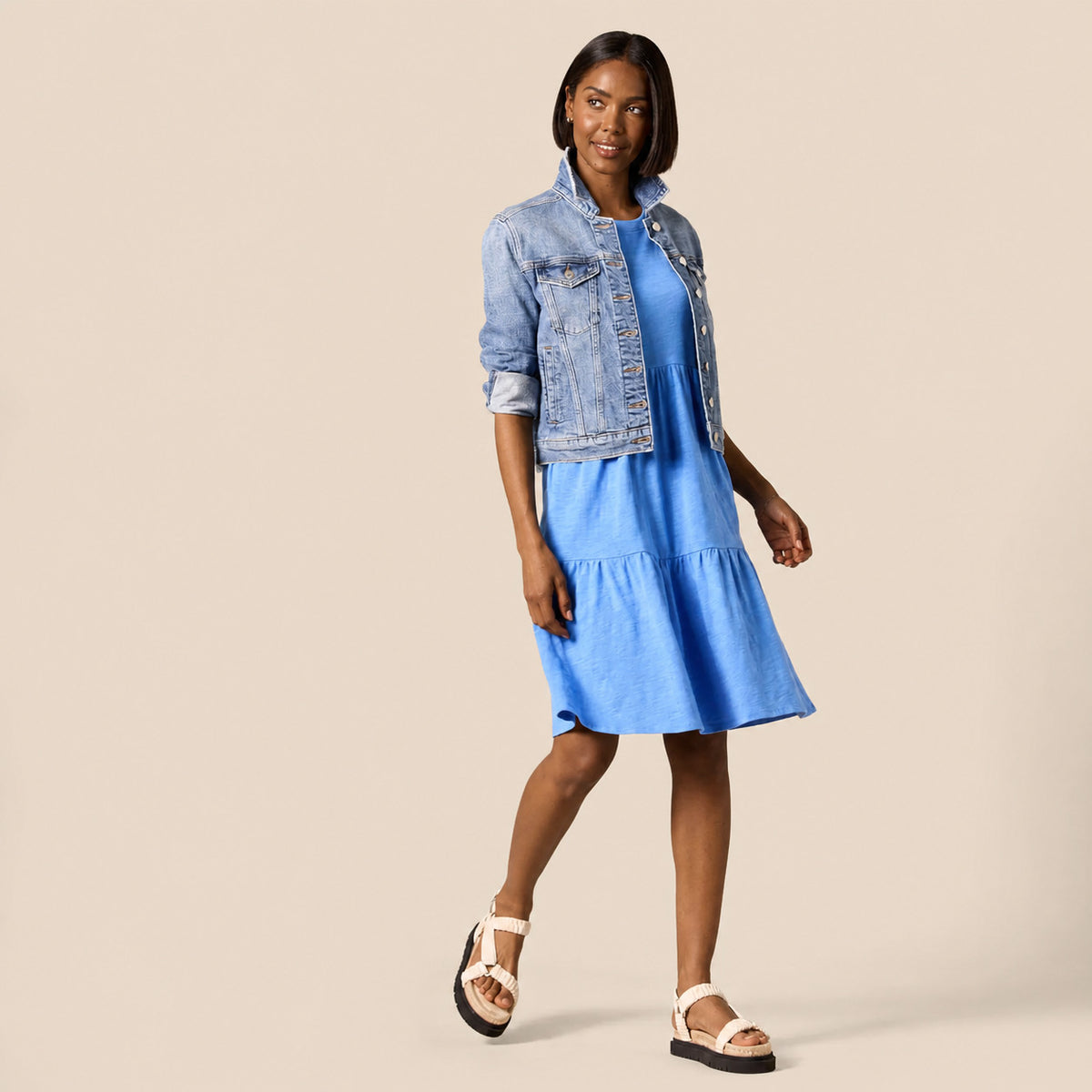 Chic Women's Short-Sleeve Tiered Dress - Perfect for Every Occasion!