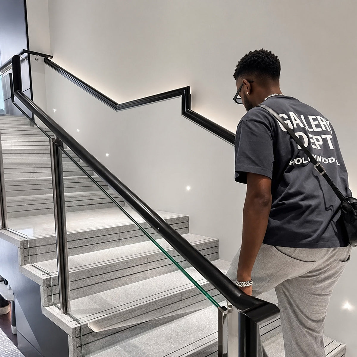 Men's Relaxed Fit Crew Neck T-Shirt with Graphic Lettering