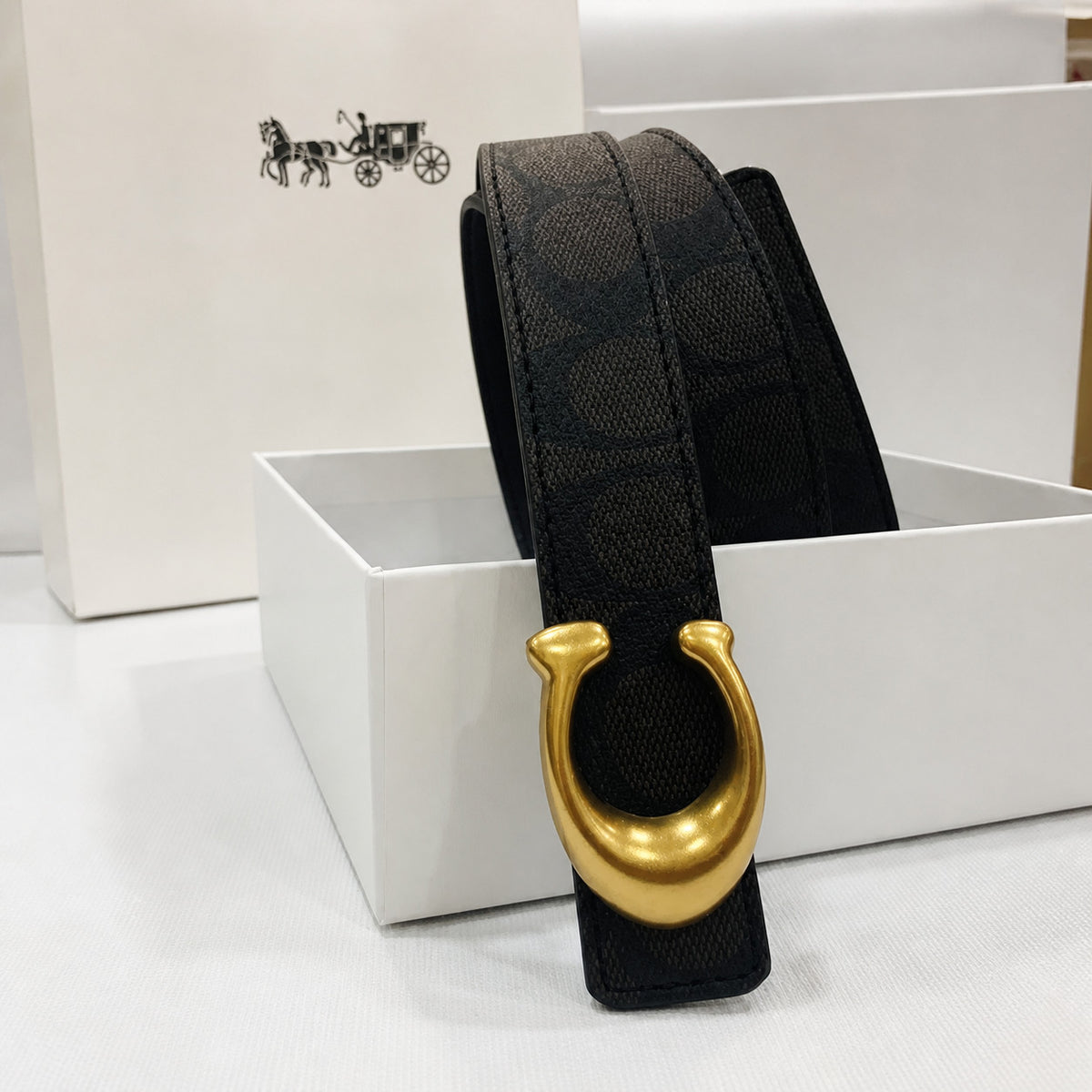 Men's Patterned Belt with Adjustable Curved Pin Buckle