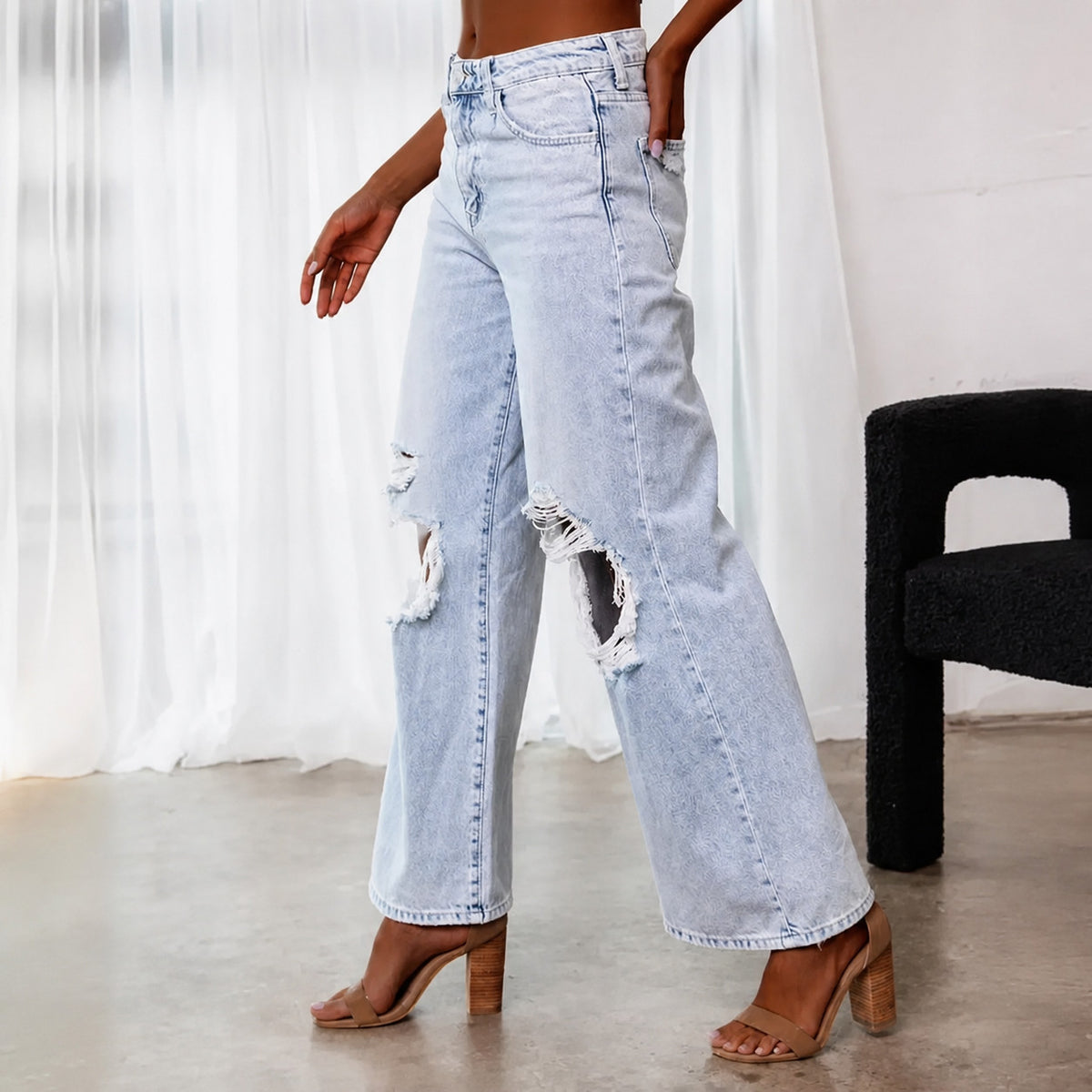 Women's High Waist Wide Leg Ripped Jeans