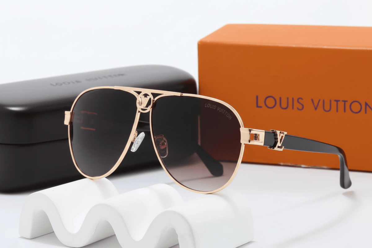 Aviator Sunglasses with Double Bridge and Gradient Lenses