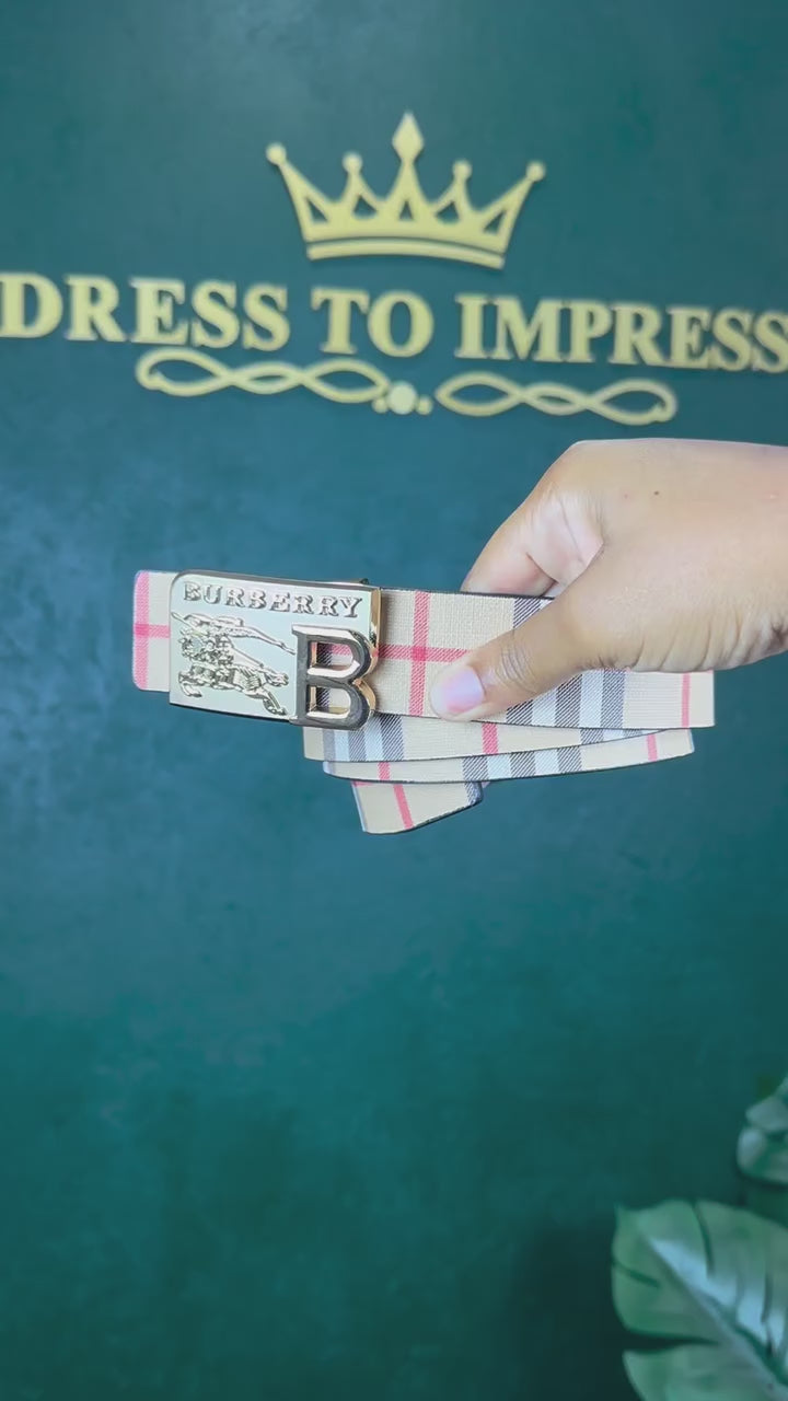 Load video: Woven Check Pattern Belt with Buckle Closure