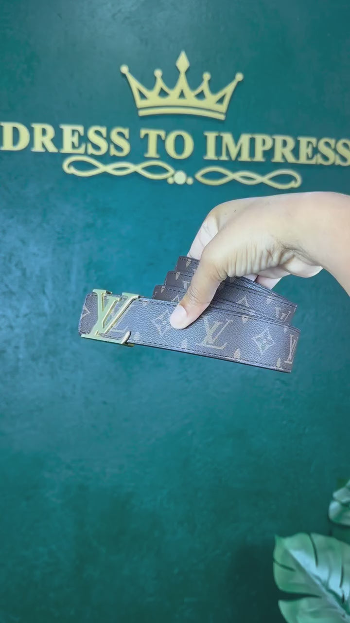 Load video: Patterned Belt with Oversized Letter Buckle