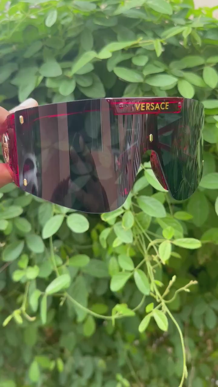Load video: Oversized Shield Sunglasses with Gradient Lenses
