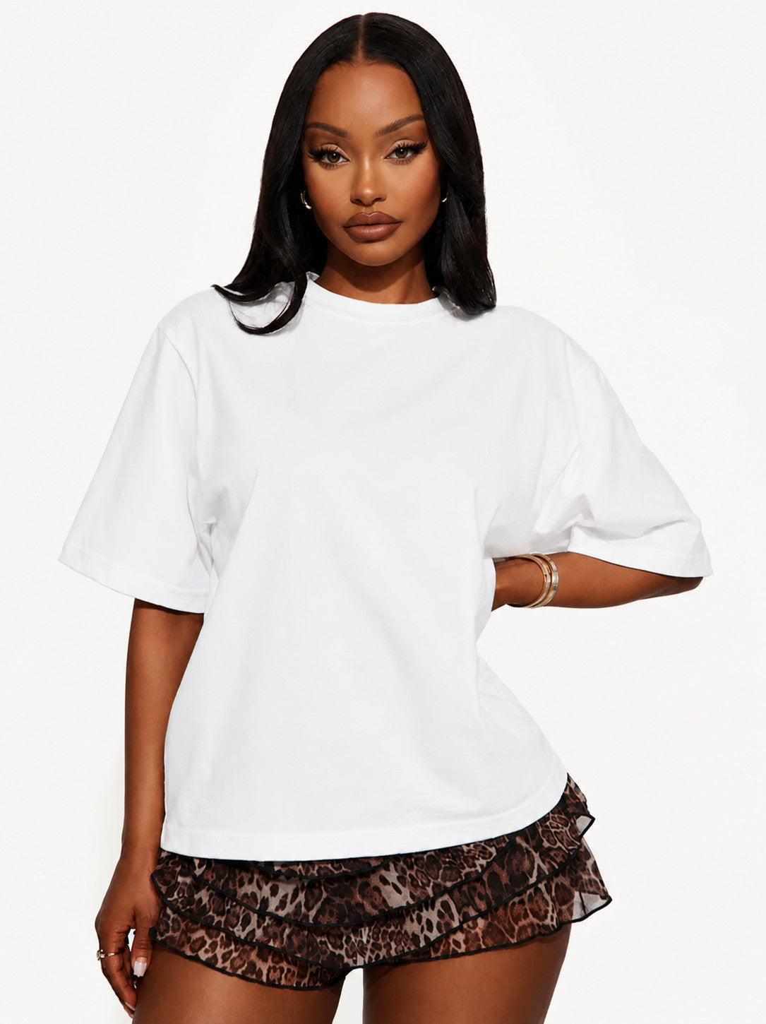 Oversized Graphic T Shirt with Crew Neck and Short Sleeves