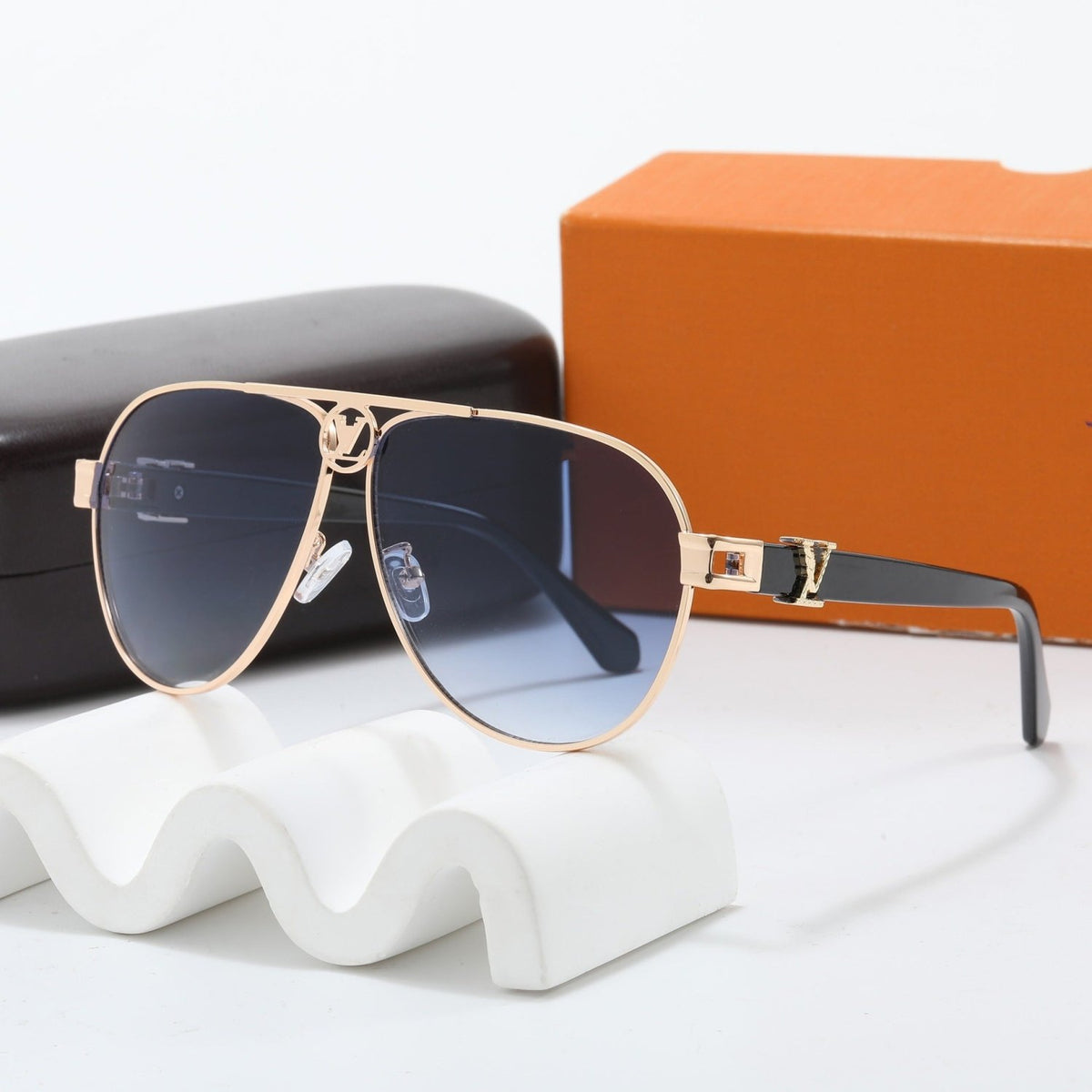 Aviator Sunglasses with Double Bridge and Nose Pads
